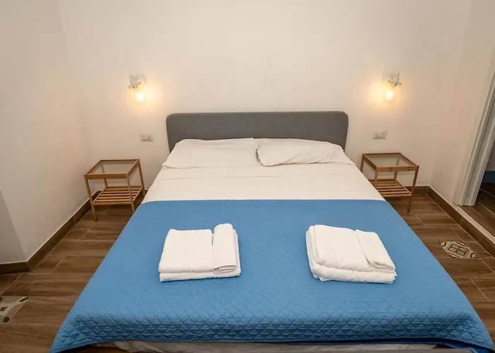 アパート - Appusentu カステルサルド