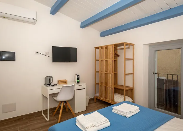 - Appusentu アパート カステルサルド