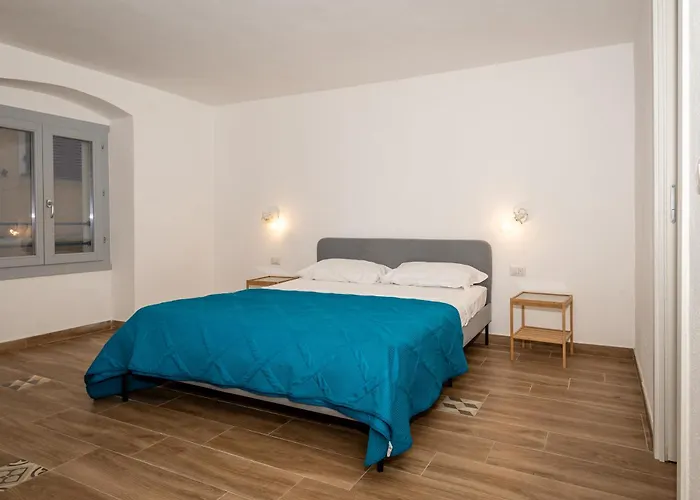 - Appusentu カステルサルド